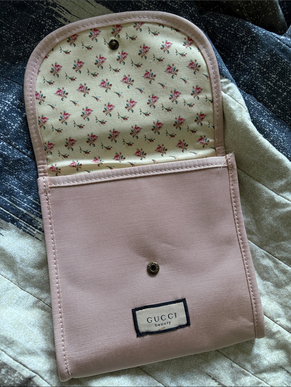 ❤️$25 NWOT Gucci Bloom Beauty Cosmetic Pouch from Ulta Beauty